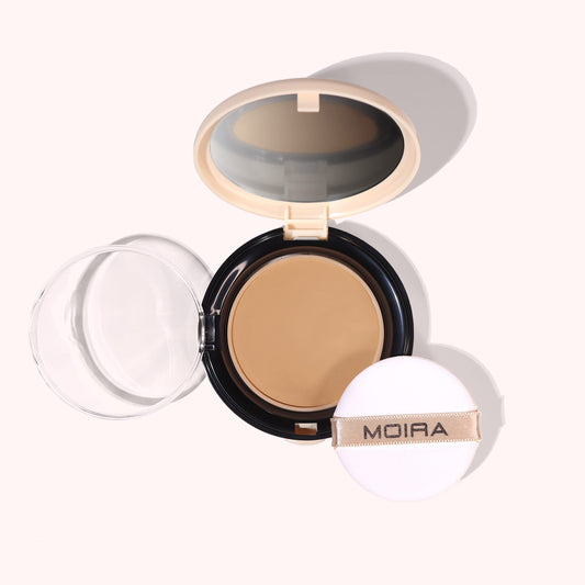 Moira Complete Wear powder foundation 350W compact close-up with natural matte finish.