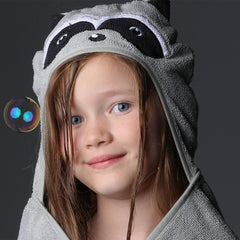 MONAT Junior vegan cruelty-free badge—ethical care for the whole family.
