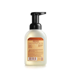 Oat blossom fragrance closeup highlights gentle scent for calm hand care.
