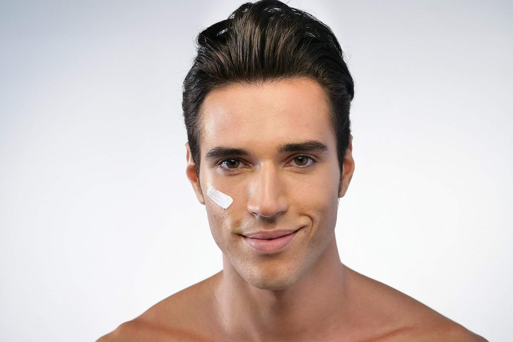 MT SKIN CLINIC Day-Night dual-use moisturizer for seamless skincare.
