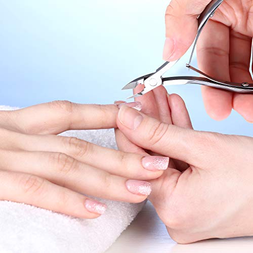 Mudder ideal for home and salon use in precise cuticle removal.
