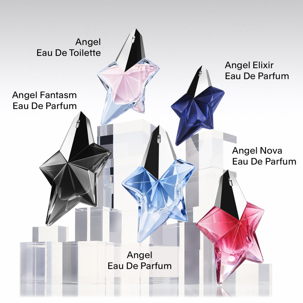Mugler Angel Nova spray action shot demonstrating long-lasting fragrance release