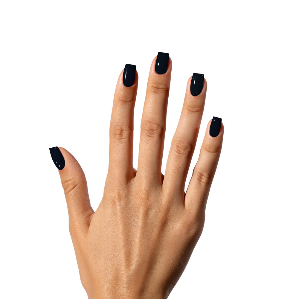 Nailboo starter kit image signaling beginner-friendly home manicure setup.