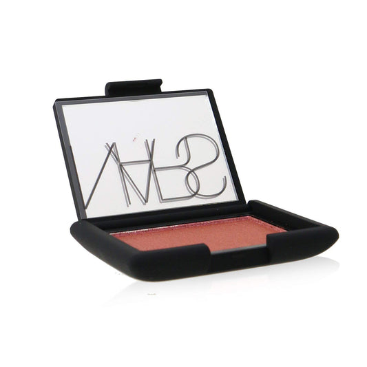 NARS Blush Dominate compact close-up showing versatile finishes.