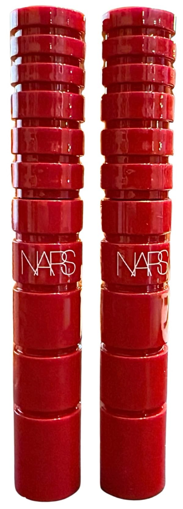 NARS Climax Mascara Duo custom brush coats lashes from base to tip for smooth lift.