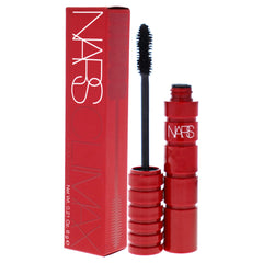 NARS Climax Mascara on lashes remains smudge-resistant and lightweight.