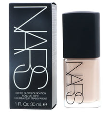 NARS Sheer Glow Mont Blanc application brush demonstrating light coverage