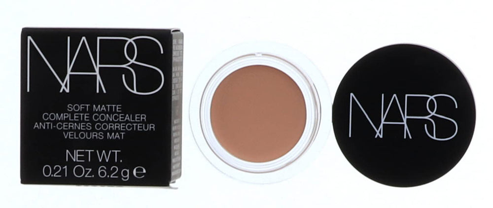 NARS Soft Matte Complete Concealer Creme Brulee blend shows seamless matte finish