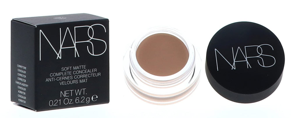 NARS Soft Matte Complete Concealer Vanilla applicator demonstrating precise, lightweight application.