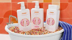 Native Strawberry Frosted Moisturizing Conditioner dispensing pump demonstrates easy, nourishing daily use