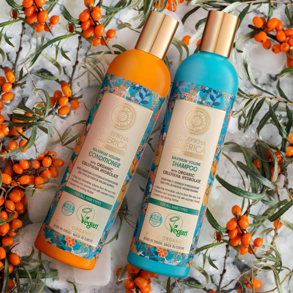 Natura Siberica Oblepikha Shampoo bottle pour illustrating creamy wash for everyday freshness.