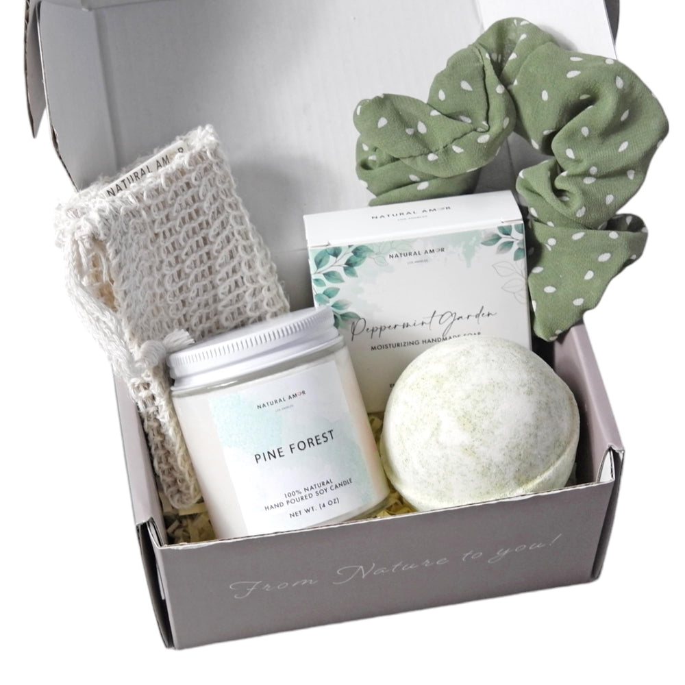 Natural Amor Green Spa Gift Set no SLS for skin-friendly routine.