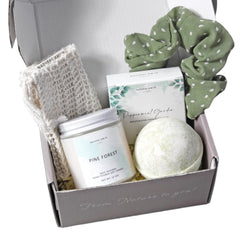 Natural Amor Green Spa Gift Set no SLS for skin-friendly routine.