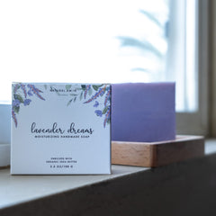 Natural Amor Los Angeles olive oil enriches moisturization and smoothness.