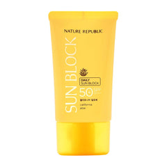 Nature Republic California Aloe Sun Block close-up texture, smooth finish for blemish-prone skin.