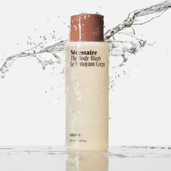Label detail highlighting niacinamide and glycerin in Nécessaire wash