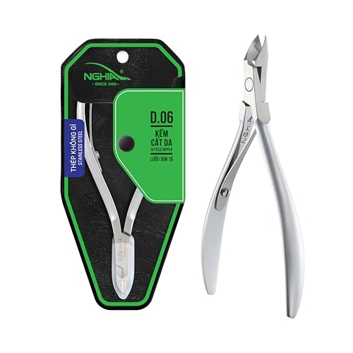 Nghia Cuticle Nipper D-06 closeup shows sharp jaws for precise cuticle work.