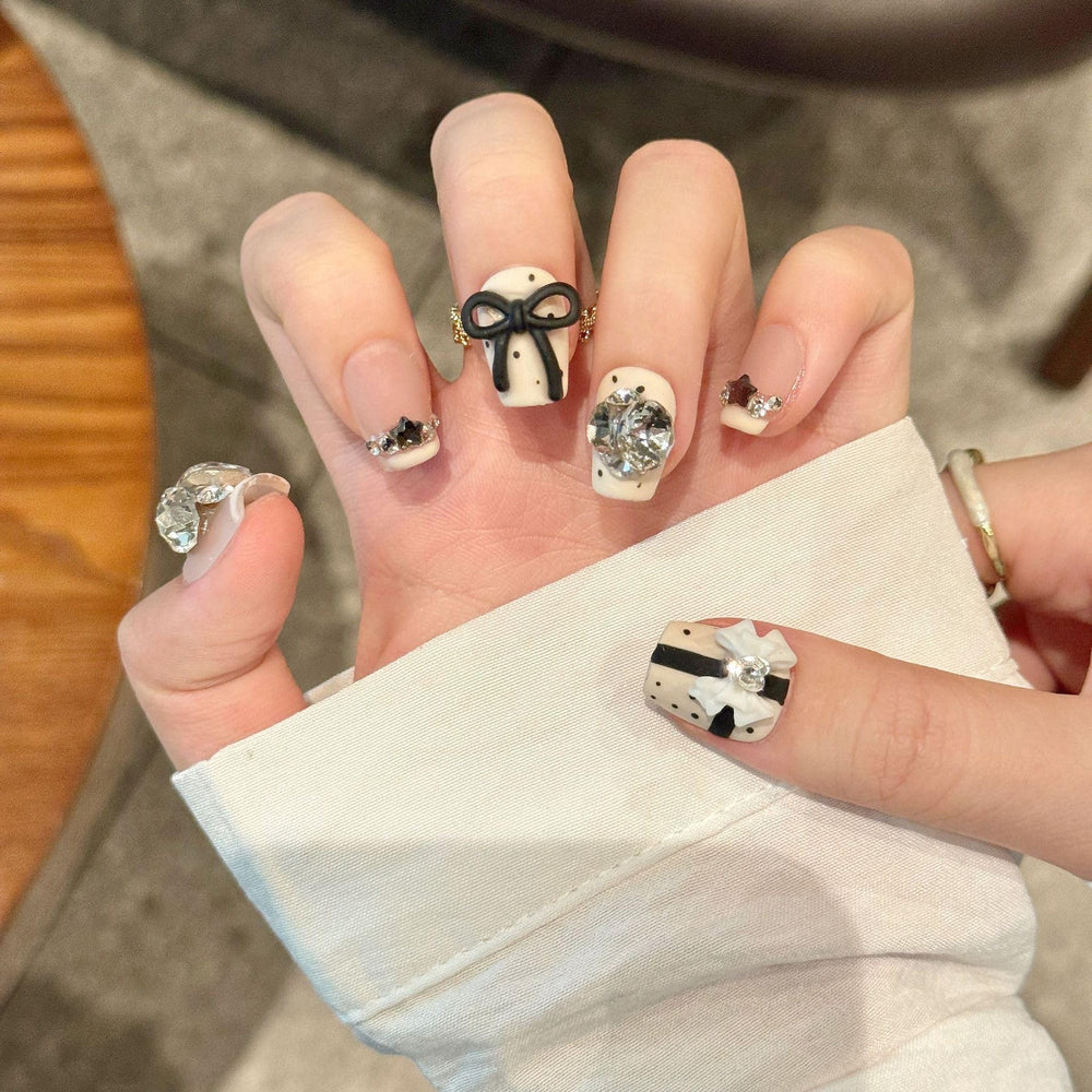 NLSJMP reusable press-on nails kit designed for quick at-home styling.