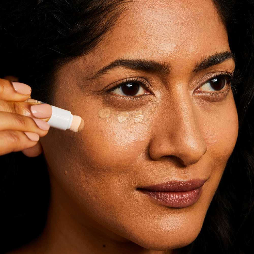 No7 Hydraluminous Concealer uses Skin Expert technology for true-skin shade matching.
