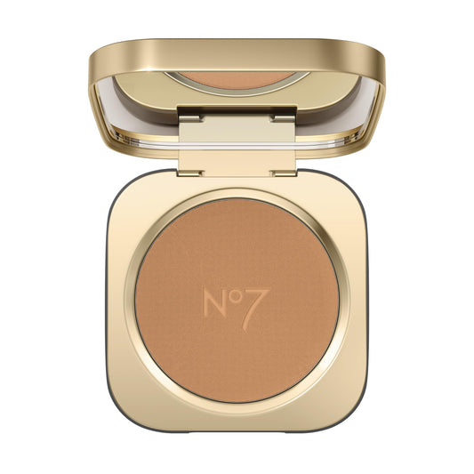 No7 Pro Artist pressed setting powder compact for a silky translucent finish and shine control.