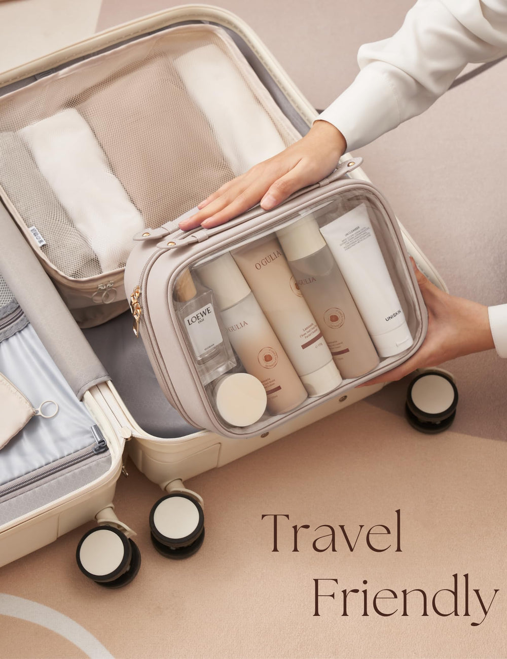 Oaque dual stainless steel zippers boost durability during travel.