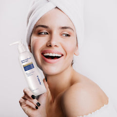 Oeneis Hydro-Collagen Boost Gel with green tea extract for soothing care.