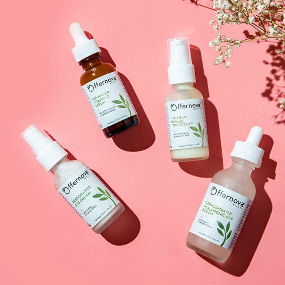 Offernova Intensive Retinol Moisturizer soft skin veil effect on the cheeks.