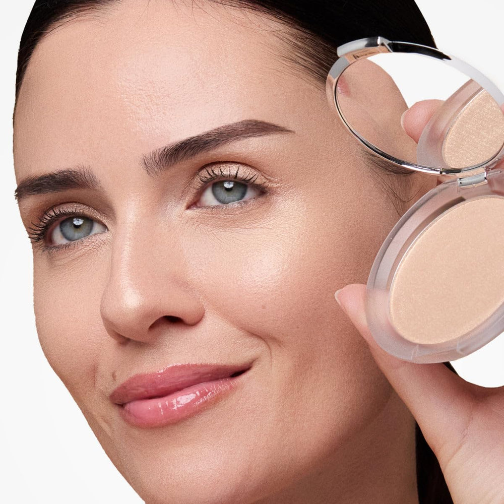 OFIR Pivot Powder Gold Rush travel-compact fits in a purse.