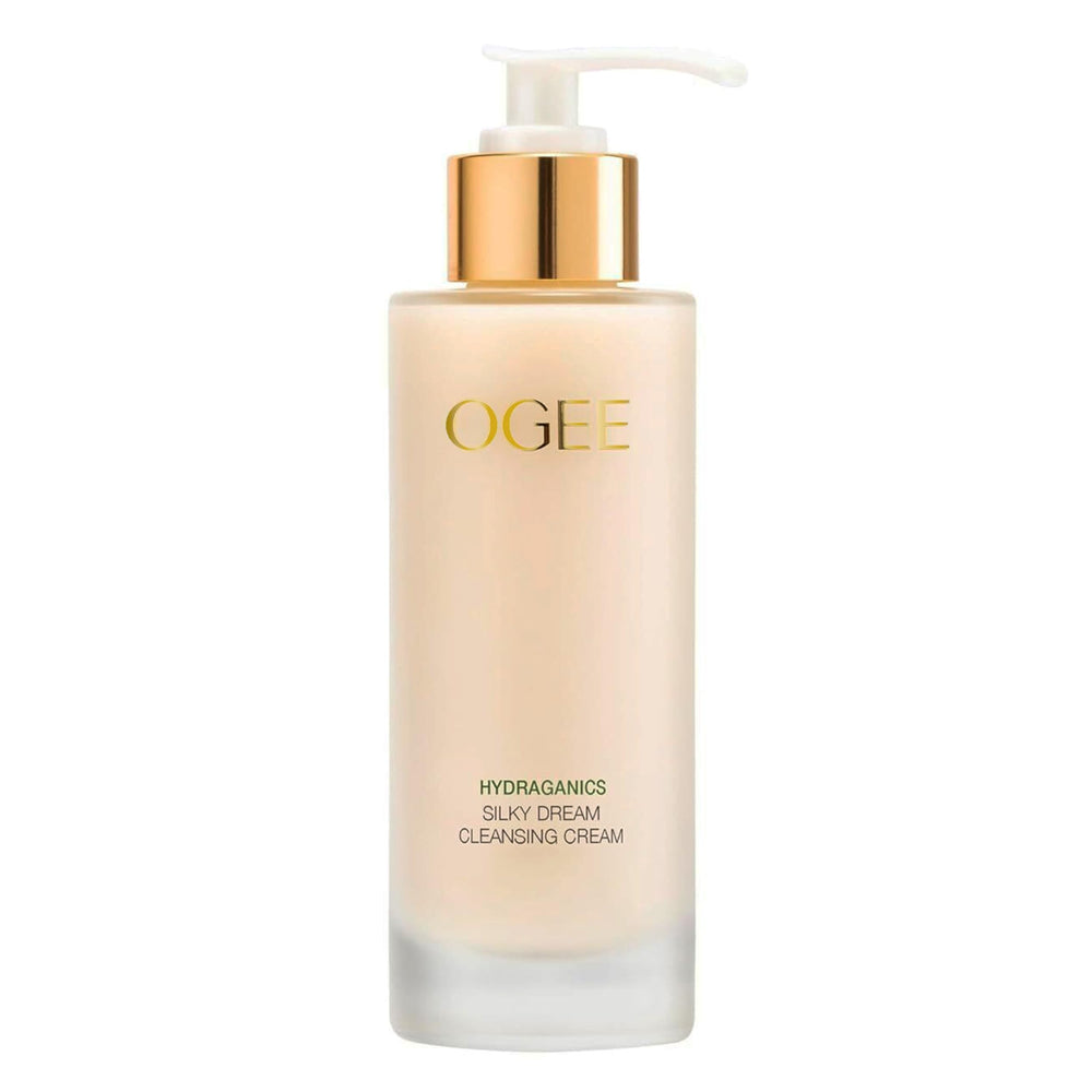Ogee Silk Dream Cleanser application demonstrates gentle cleansing for hydrated skin