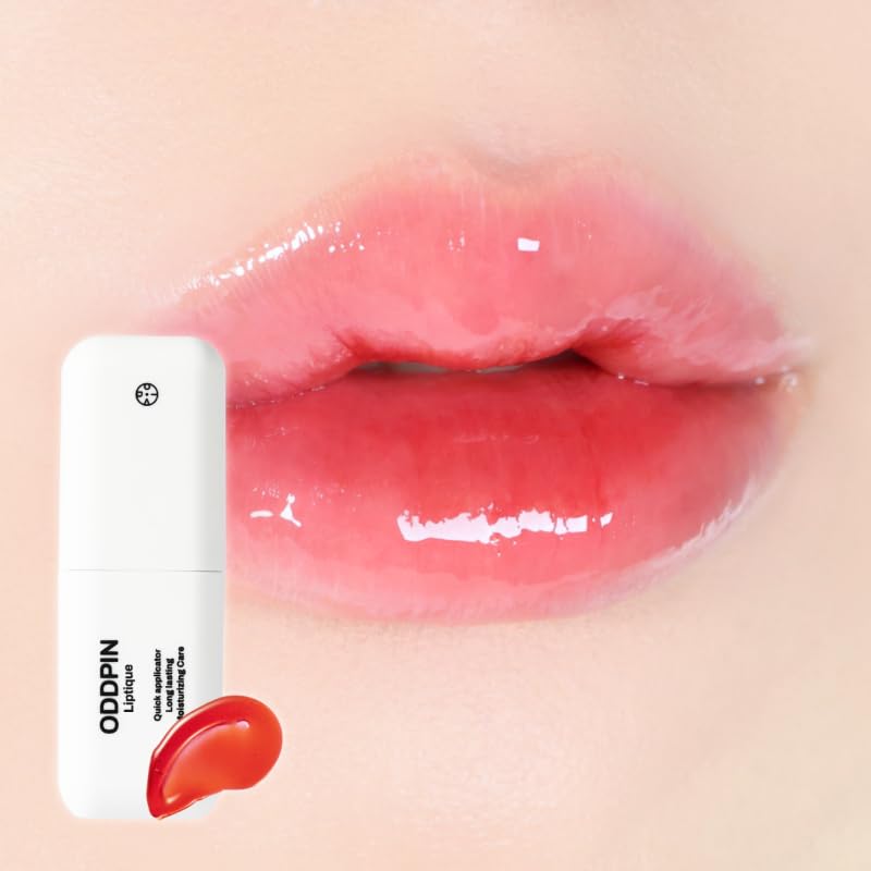 Oiad Liptique peel-off formula close-up showing easy removal.
