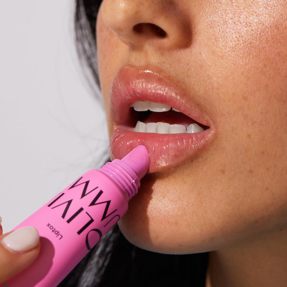 OLIVIAUMMA Mint glass skin tanghulu liptox lip balm with glass-like shine and non-sticky feel.