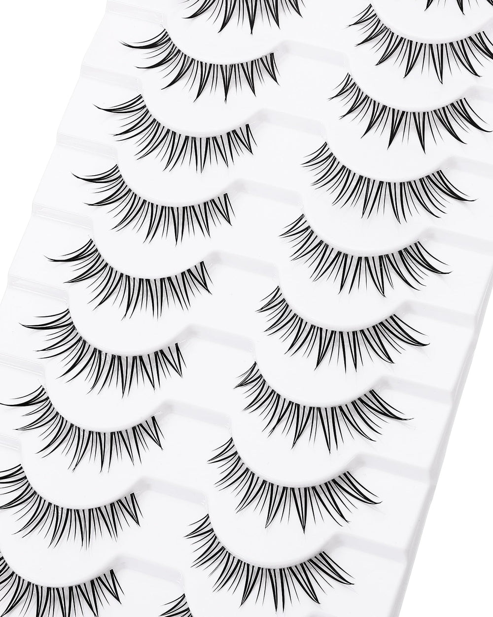 Outopen natural look lashes suitable for daily wear and photos.