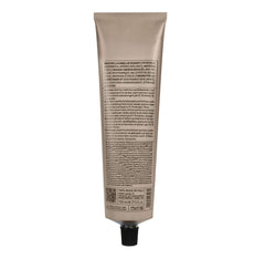 OWAY Curly Hair Mask hands applying, moisturizes curls with nourishing argan oil.