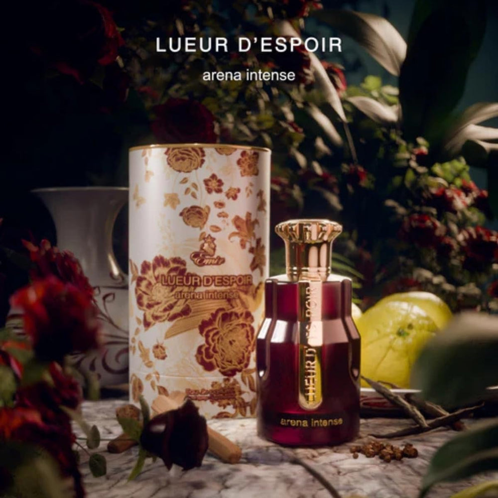Paris Corner Lueur Arena Intense bottle close-up emphasizes spicy heart notes