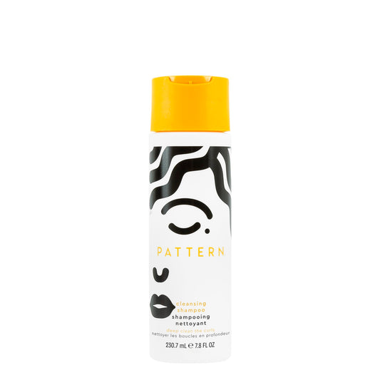 PATTERN Beauty cleansing shampoo bottle pouring to refresh curly hair