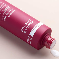 Antioxidant ingredients support skin-restoring care during daily routines.