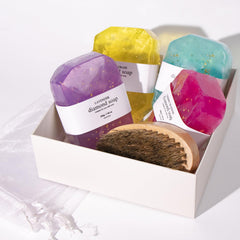 PEARLWORLD handmade soap gift set with gold foil bars offering a premium cleansing experience