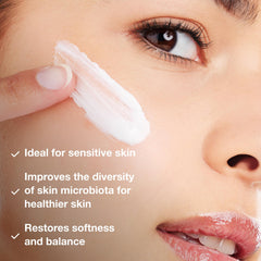 Phytomer Douceur Marine cream closeup texture shows rich consistency
