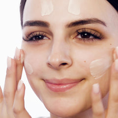 Pixi Flawless & Poreless Primer includes soothing soybean extract for calm skin.