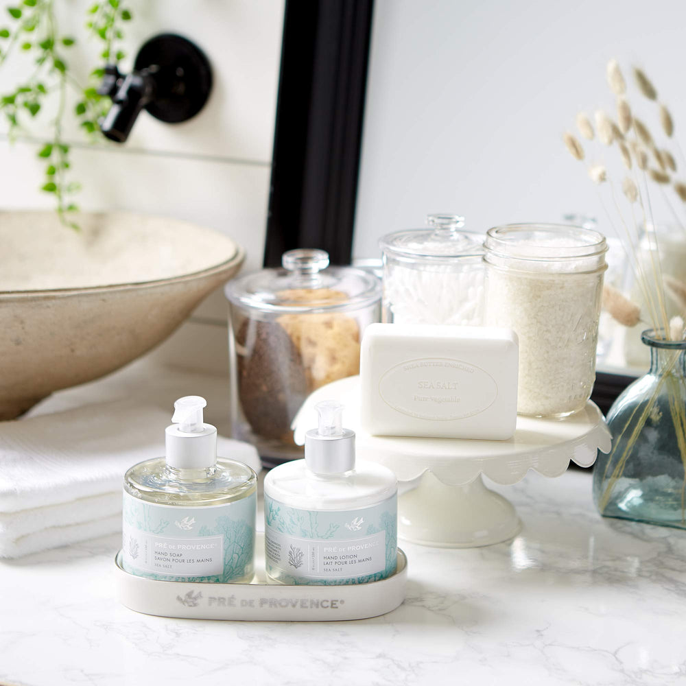 Pre de Provence soap pump dispensing close-up for easy use