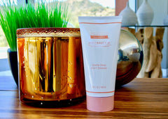 Principal Secret Advanced Gentle Deep 4-in-1 Cleanser foaming lather, soothing and easy to spread.