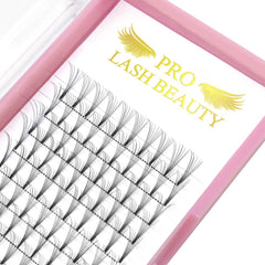Close-up of 0.07 thickness lashes delivering lightweight drama.