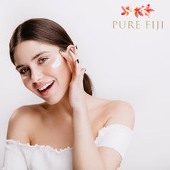 PURE FIJI Regenerative Night Cream texture swatch emphasizes smooth, luxurious night-time moisturizer.