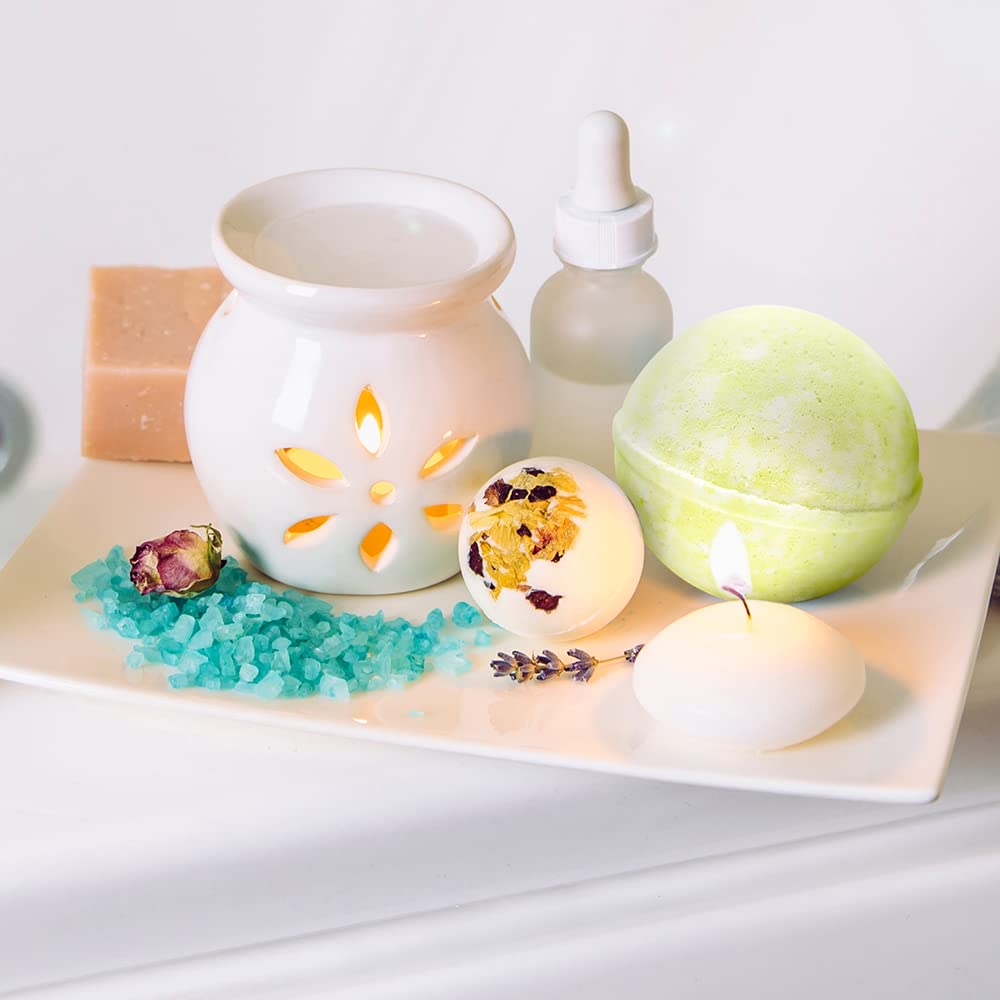 Purple Canyon relaxing bathroom scene with bath bombs ready.
