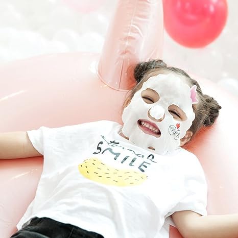 Puttisu moisturizing soothing mask helps hydration during kids’ playtime.