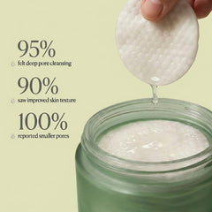 QUIA Beauty Toner Pads with lavender and botanicals for calm skin.