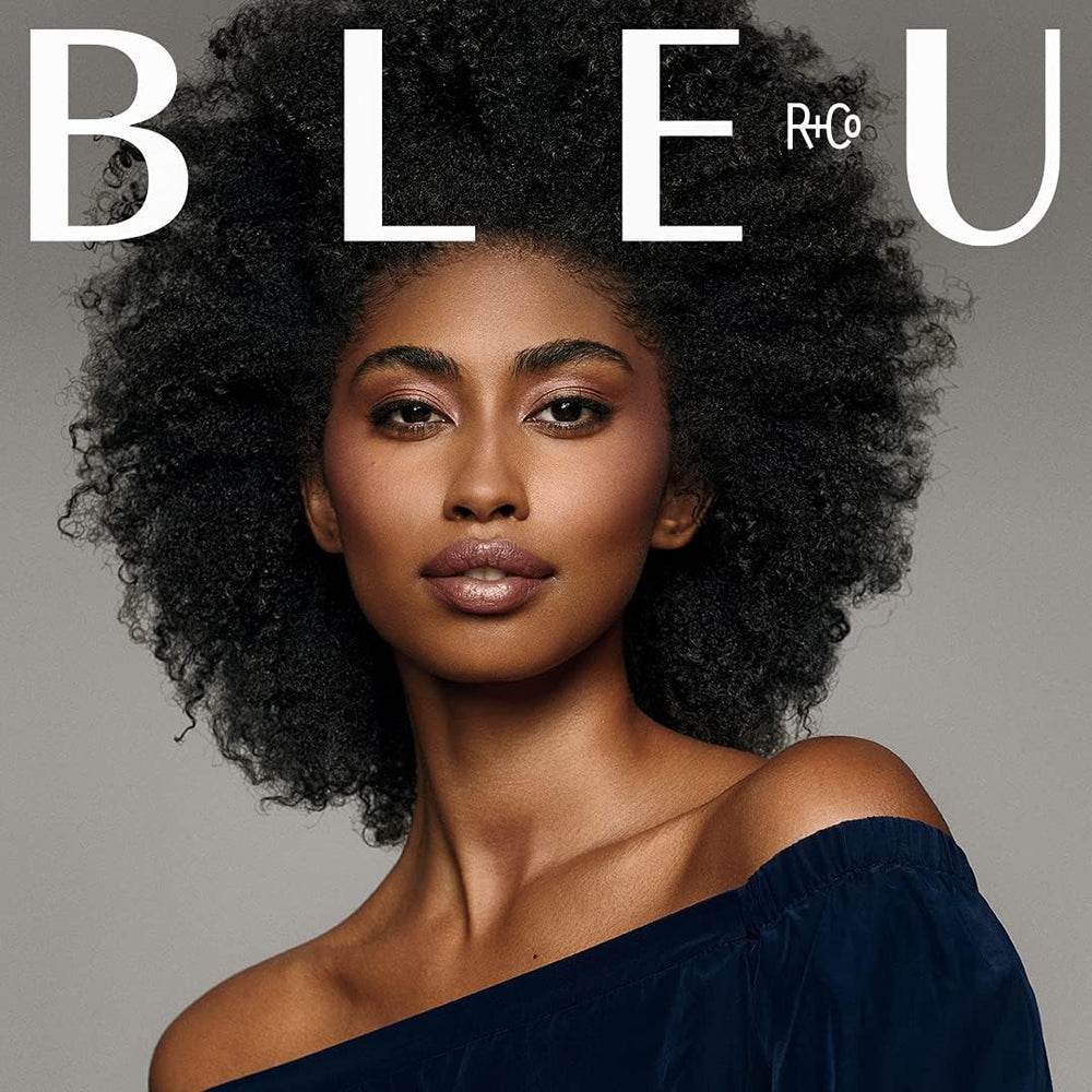 R+Co BLEU oil pump applicator for easy, lightweight smoothing