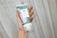 R+Co Cool Wind bottle dispense area demonstrates easy application for air dry styling