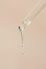 Applying REVERIE tonic to the scalp during routine care
