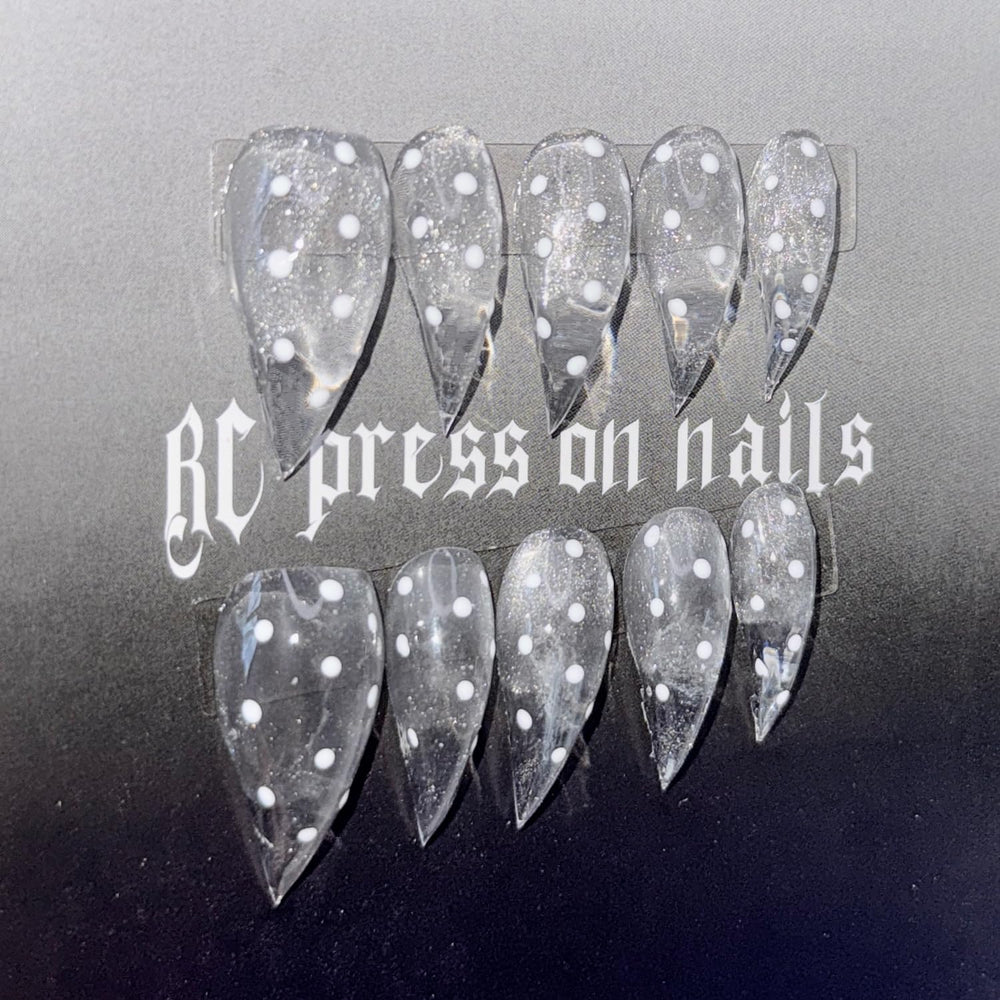 RIICFDD glue-kit enables quick, secure nail applications.